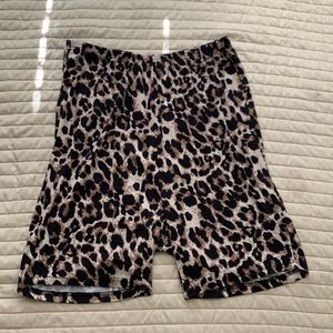 Maternity biker shorts